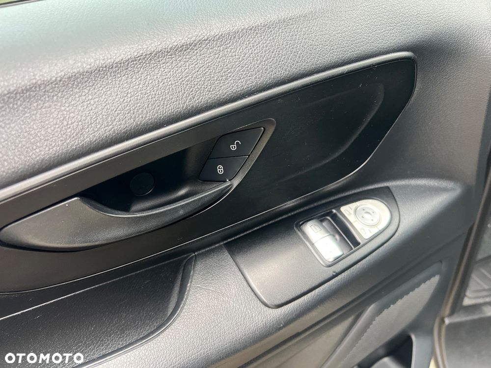 Mercedes-Benz Vito - 12