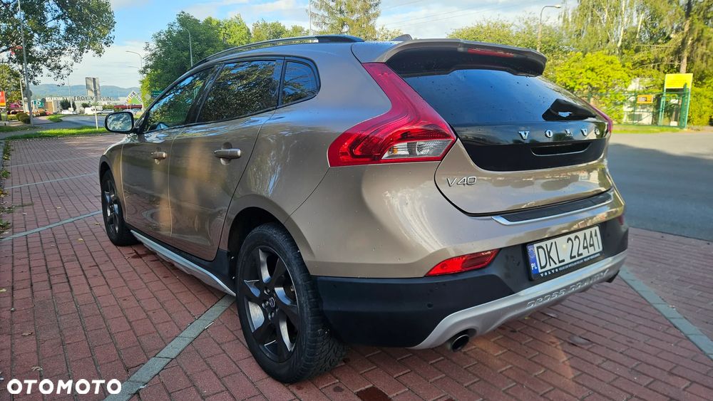 Volvo V40 Cross Country T4 AWD Momentum - 4