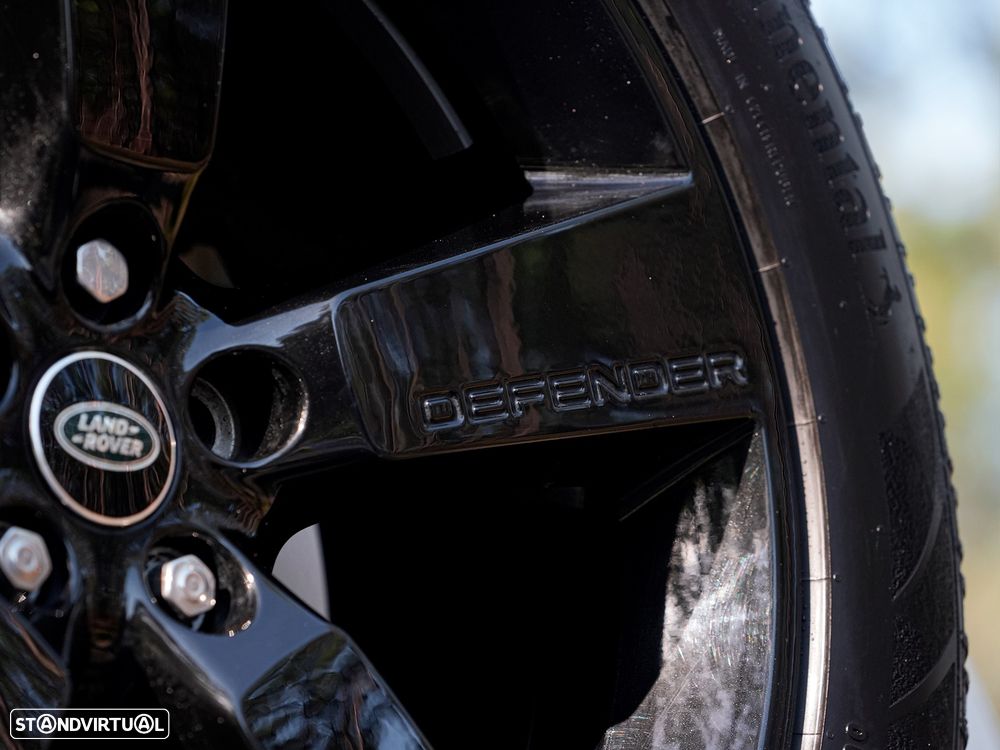 Land Rover Defender - 16