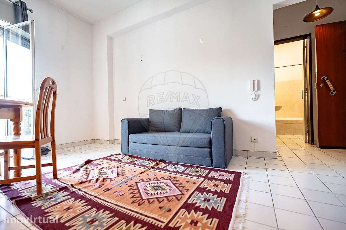 Apartamento T1 para arrendamento - Grande imagem: 2/14