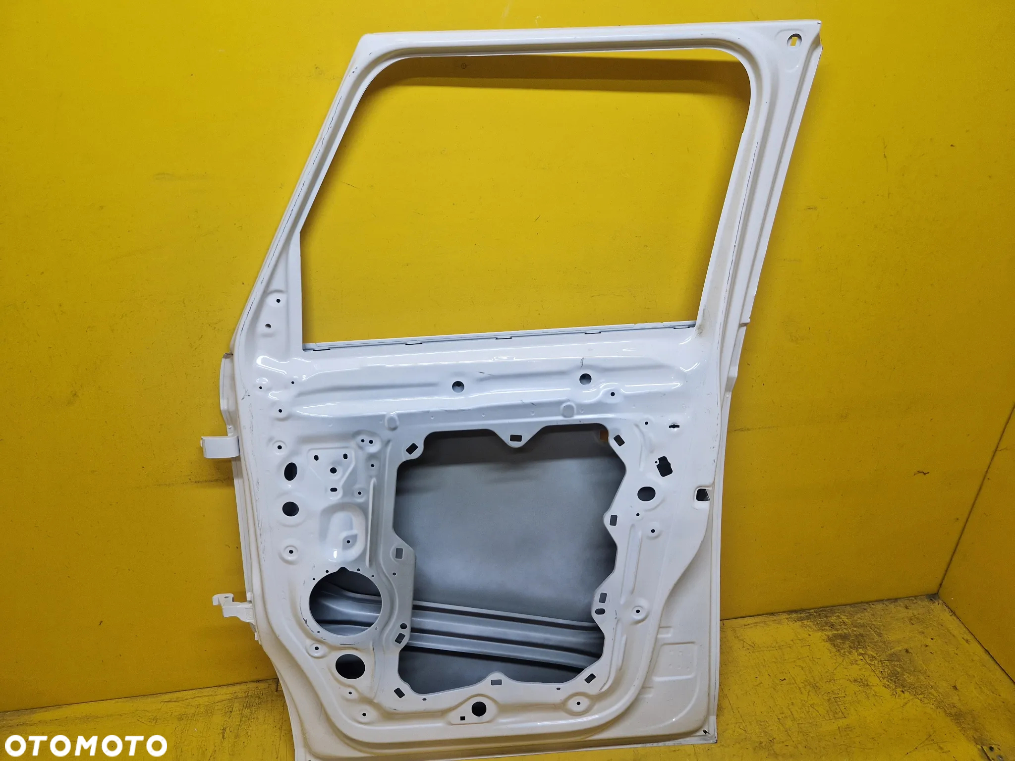 VW BUZZ DRZWI PRAWE PRZOD 22- 1T38313120 - 9