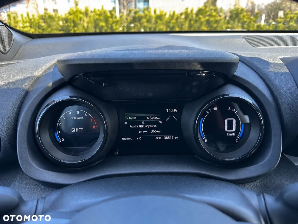 Toyota Yaris 1.5 Selection Style - 11