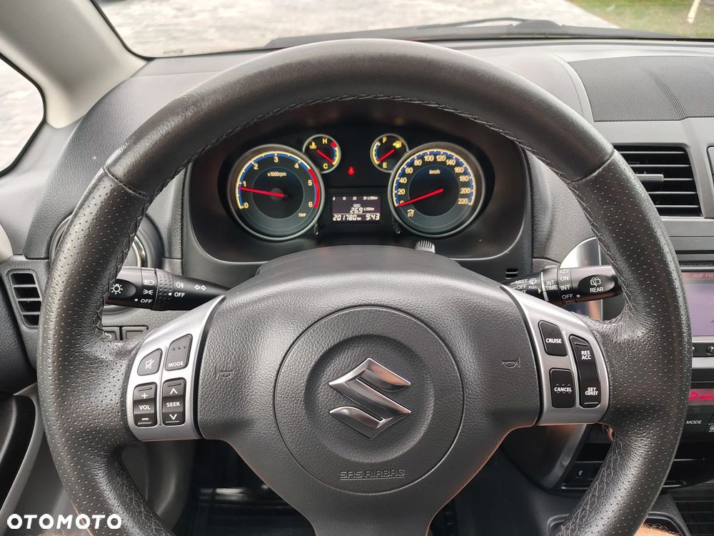 Suzuki SX4 2.0 DDiS 4x4 Limited - 26
