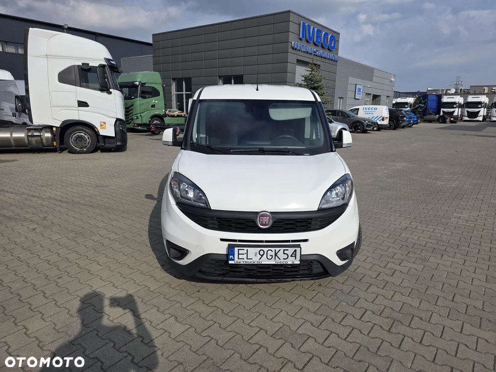 Fiat Doblo Maxi diesel 1,6 105KM blaszak 3 osobowy Krajowy FV23% - 3