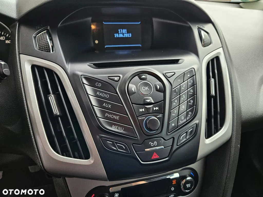 Ford Focus 1.6 EcoBoost Edition - 13