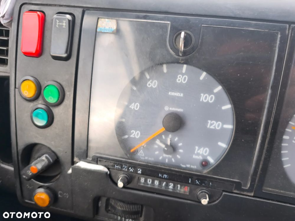 Mercedes-Benz 815 DKA - 7