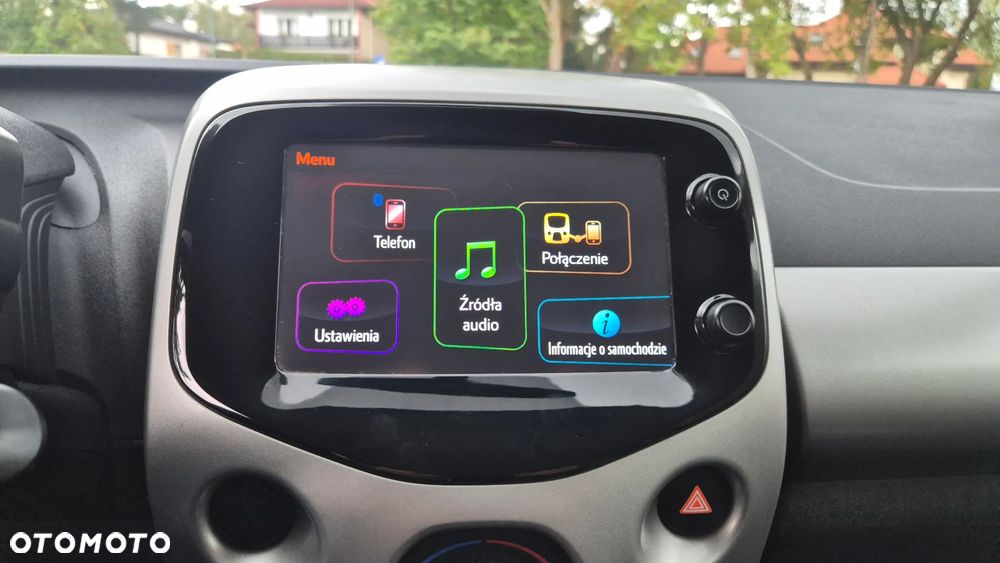 Toyota Aygo x-clusiv - 24