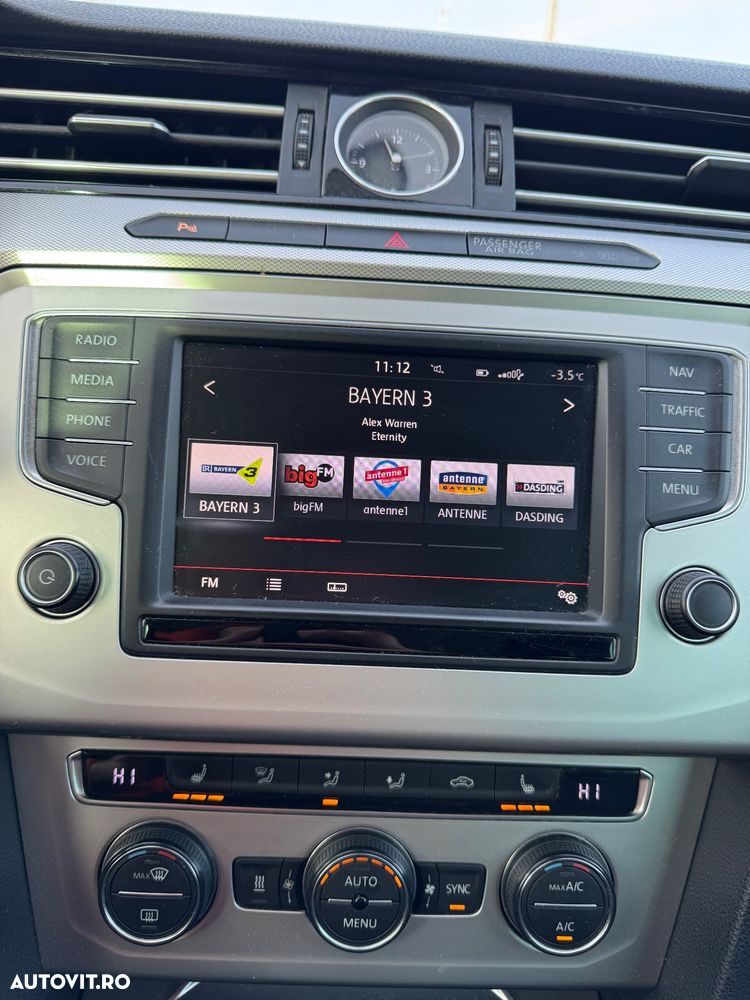 Volkswagen Passat 2.0 TDI SCR Comfortline - 12