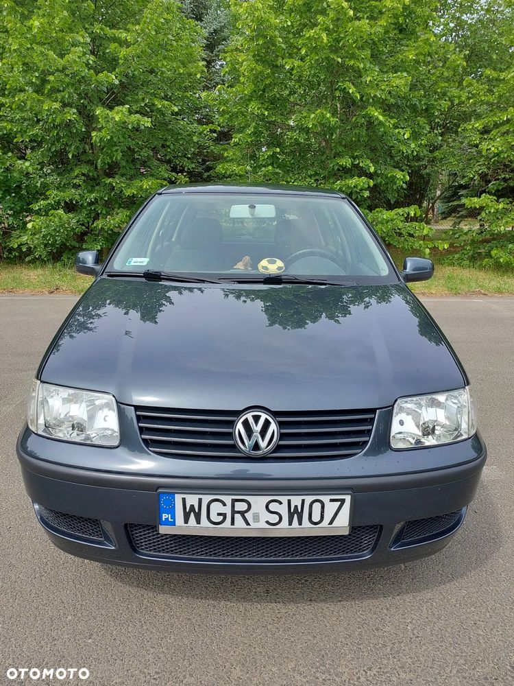 Volkswagen Polo 1.4 Basis - 1