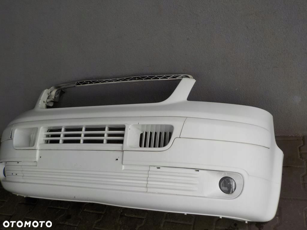 VW T5 ZDERZAK PRZÓD PRZEDNI  HALOGENY - 3