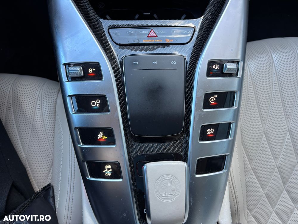 Mercedes-Benz AMG GT 4-door Coupe 43 - 14