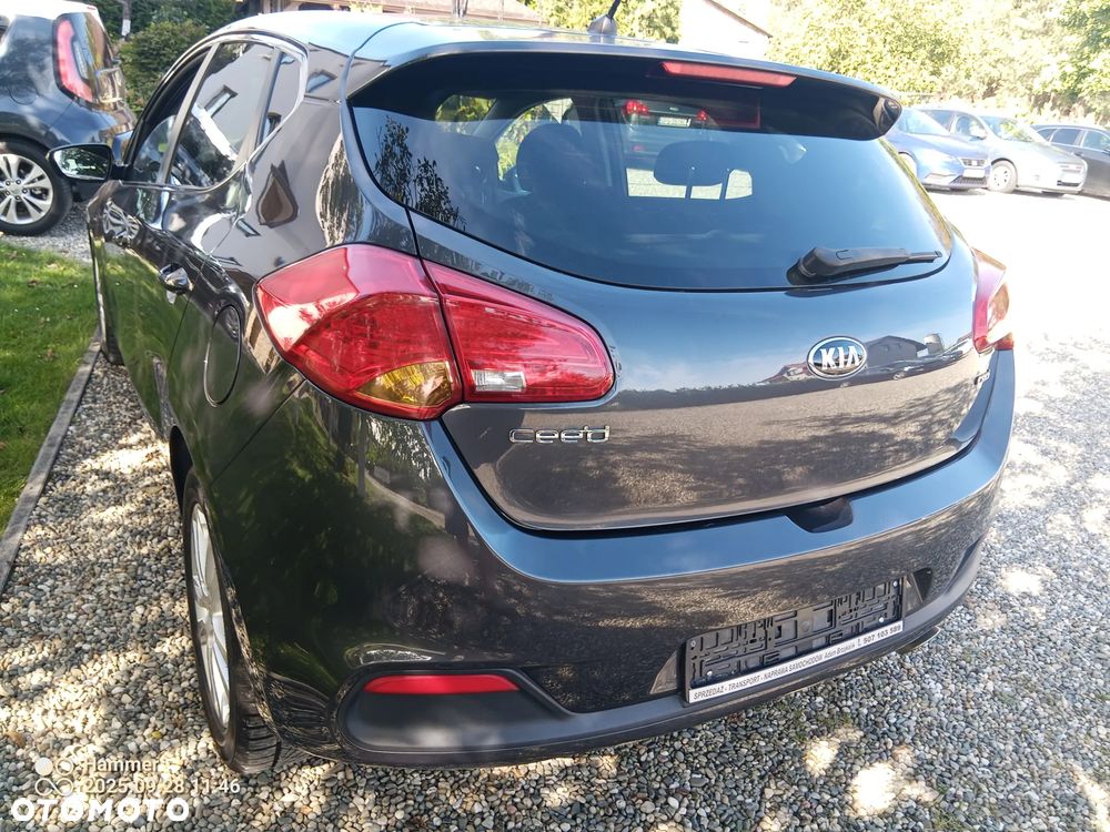 Kia Ceed Cee'd 1.6 CRDi L - 11