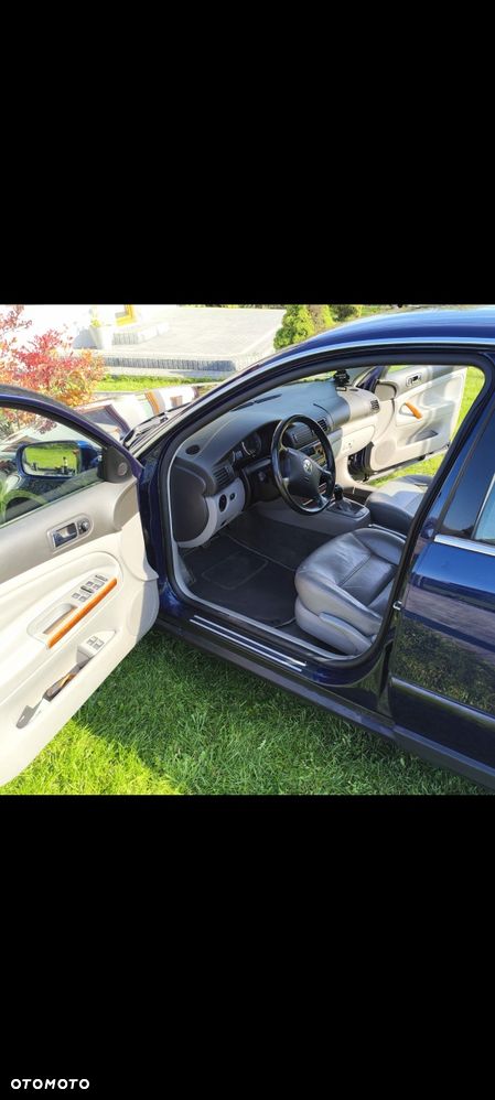 Volkswagen Passat - 6