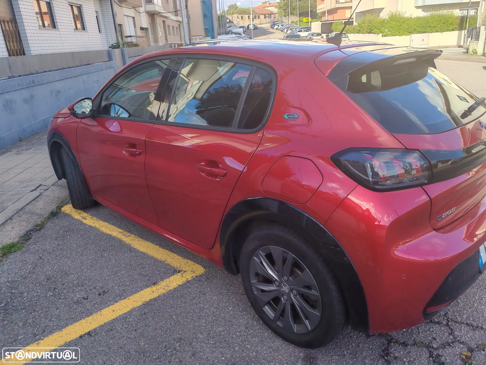 Peugeot e-208 50 kWh Allure - 4