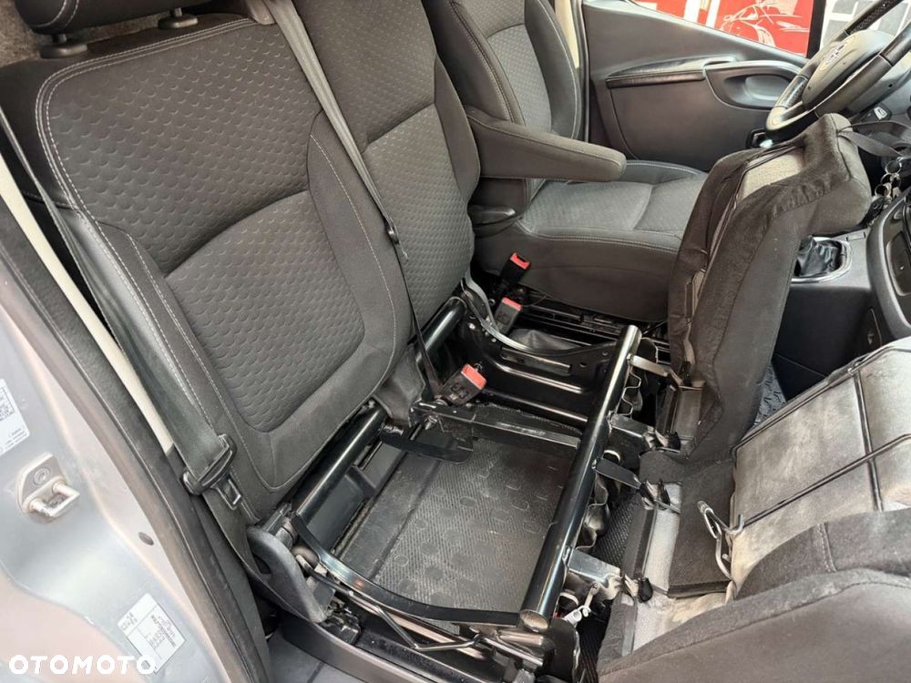 Opel VIVARO - 31