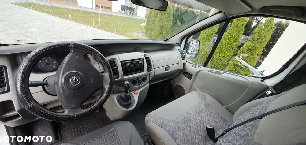 Opel Vivaro - 17