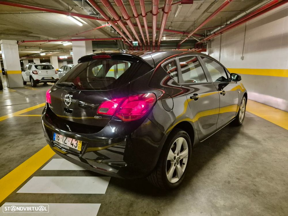 Opel Astra 1.7 CDTI Enjoy - 9