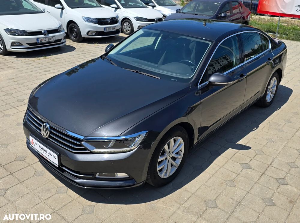 Volkswagen Passat 1.5 TSI ACT DSG Comfortline - 25