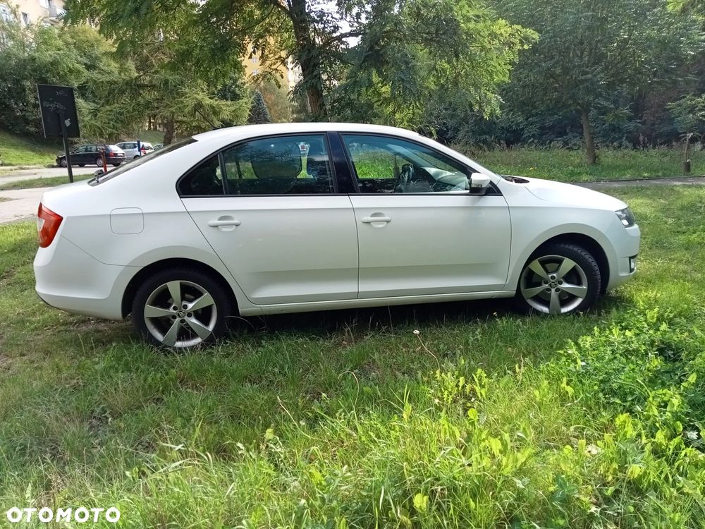 Skoda RAPID 1.2 TSI Ambition - 2