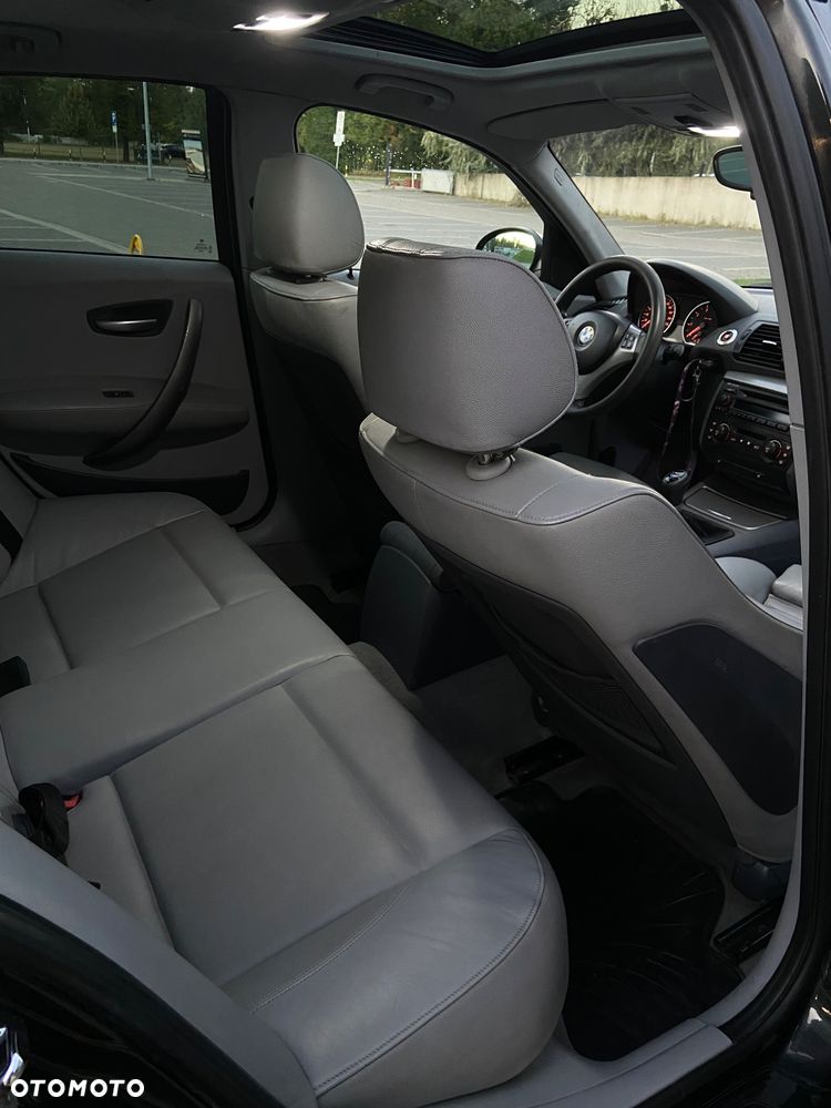 BMW Seria 1 120i - 6