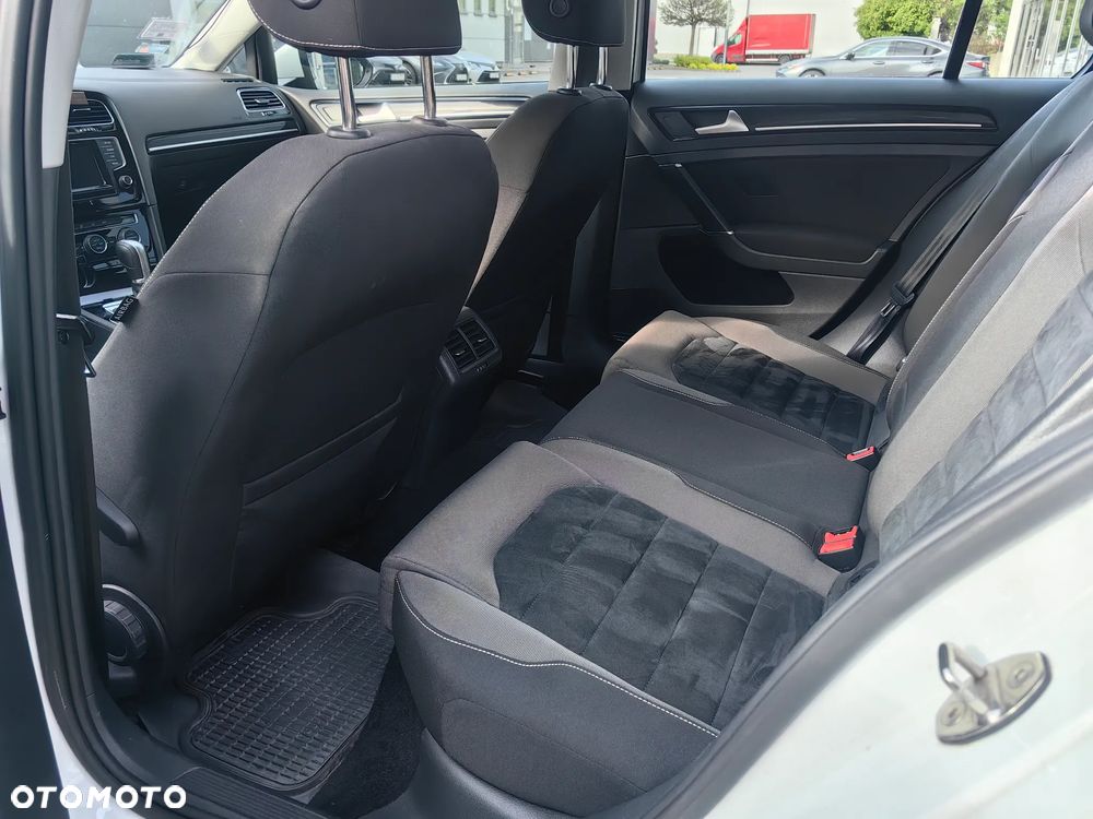 Volkswagen Golf 1.4 TSI BMT Highline DSG - 11