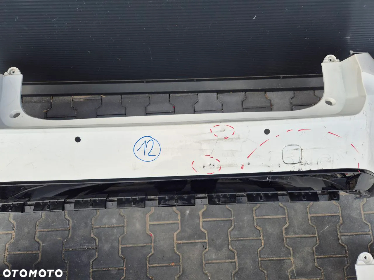 TOYOTA COROLLA E21 KOMBI ZDERZAK TYLNY (dostępne 7 zderzaki) - 3