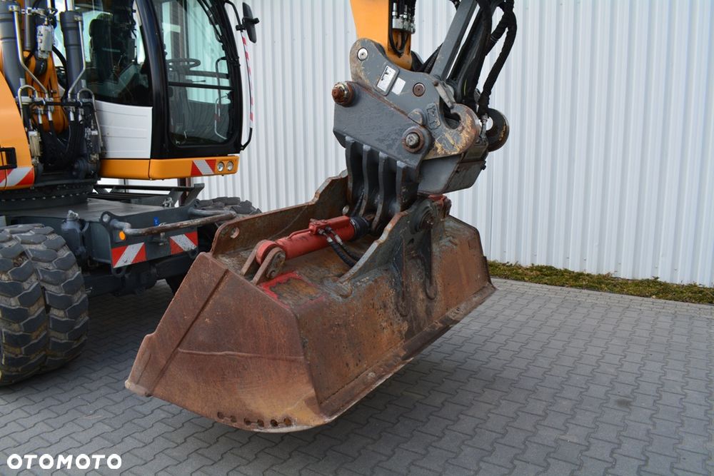 Liebherr A 918 Litronic / STAN PERFEKT / 18T / JAK NOWA / - 16