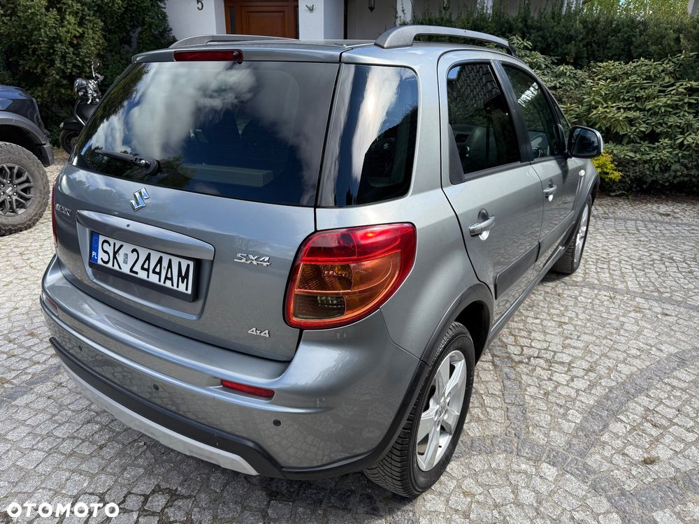 Suzuki SX4 1.6 Comfort Plus 4WD - 8