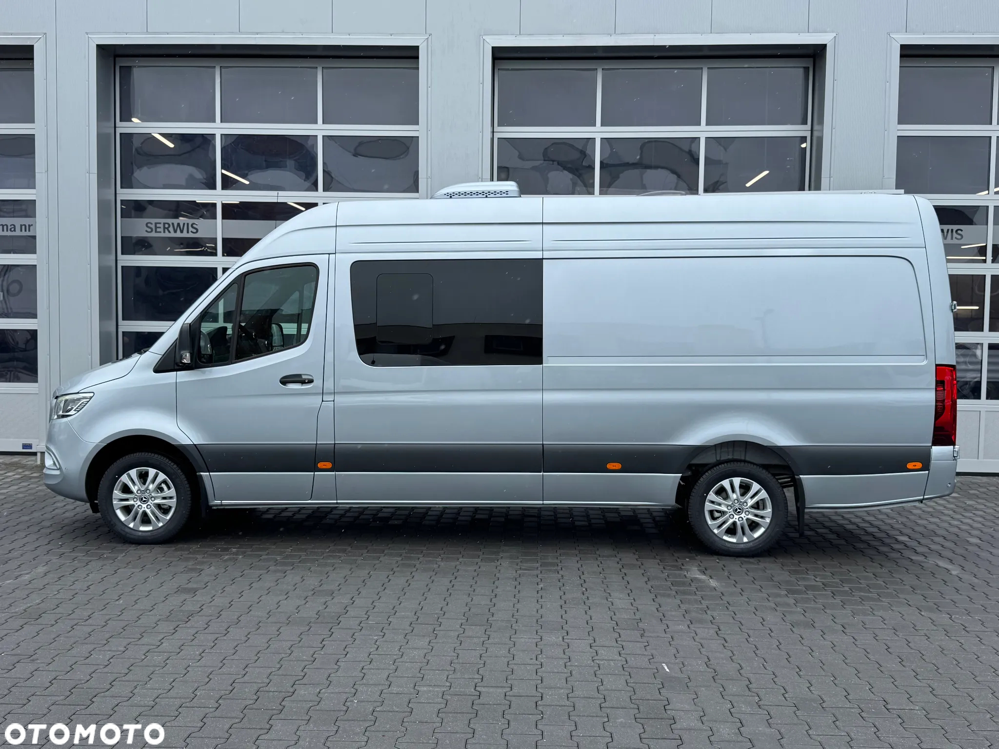Mercedes-Benz Sprinter - 4