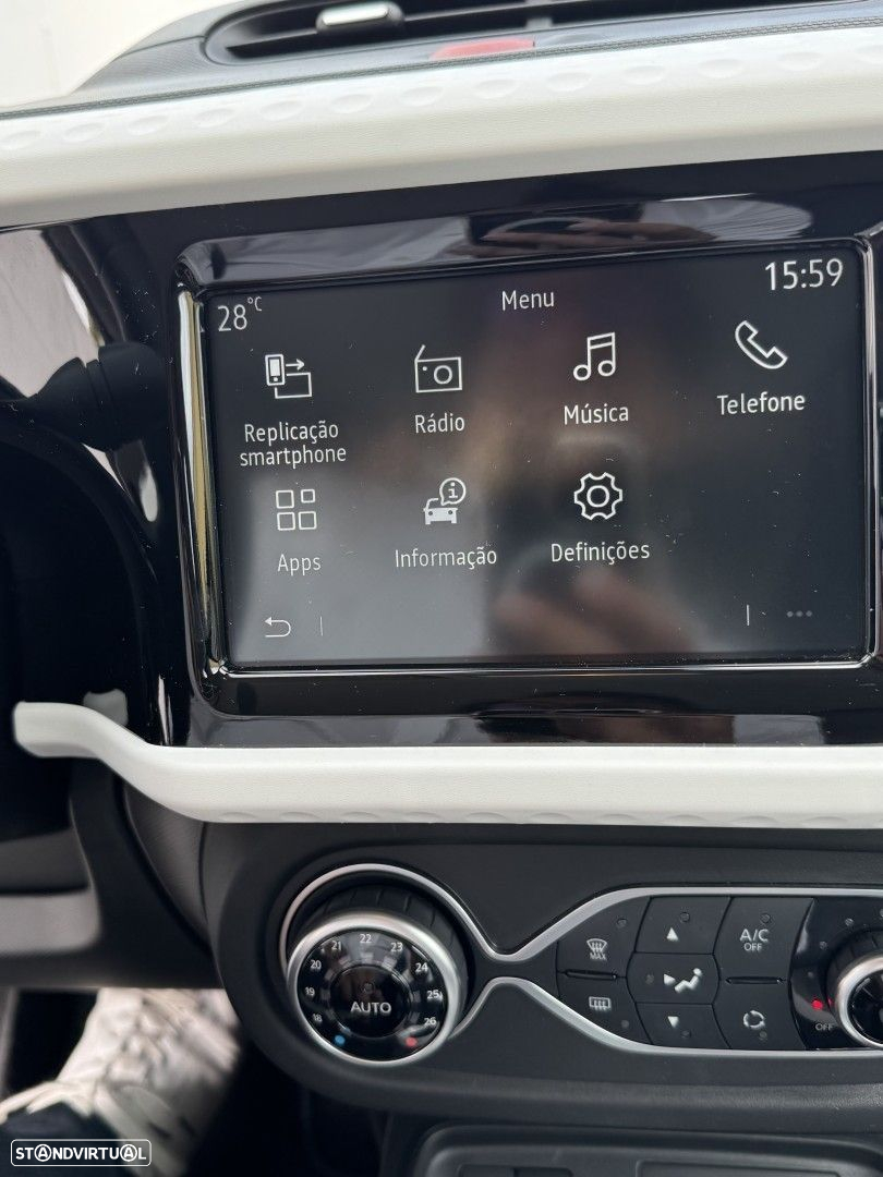 Renault Twingo Z.E. 22 Intens - 22