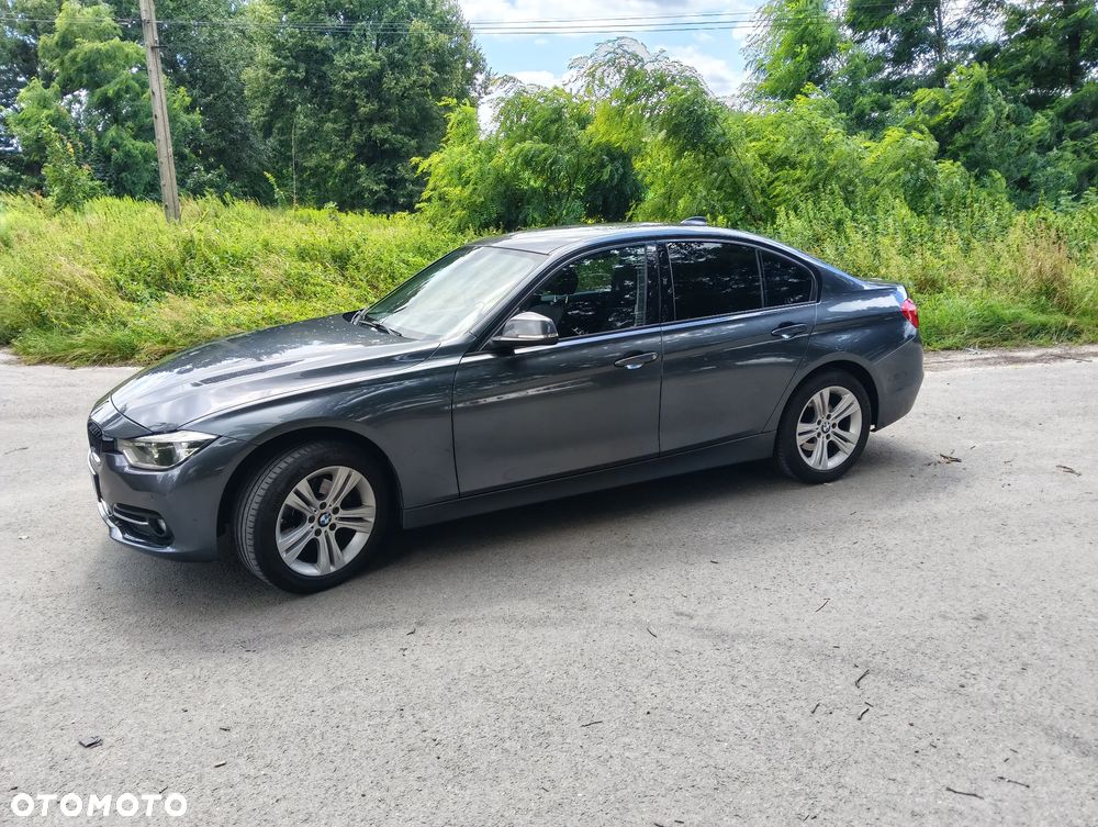 BMW Seria 3 320d Sport Line - 2