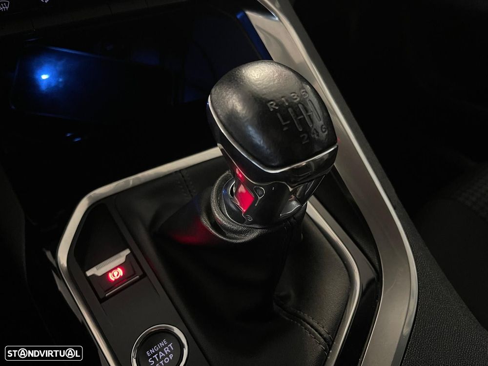 Peugeot 3008 1.5 BlueHDi Active Pack - 28