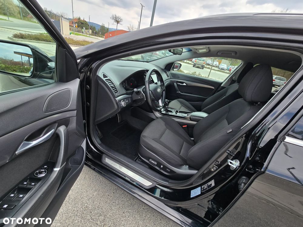 Hyundai i40 Kombi 1.7 CRDi DCT Premium - 9