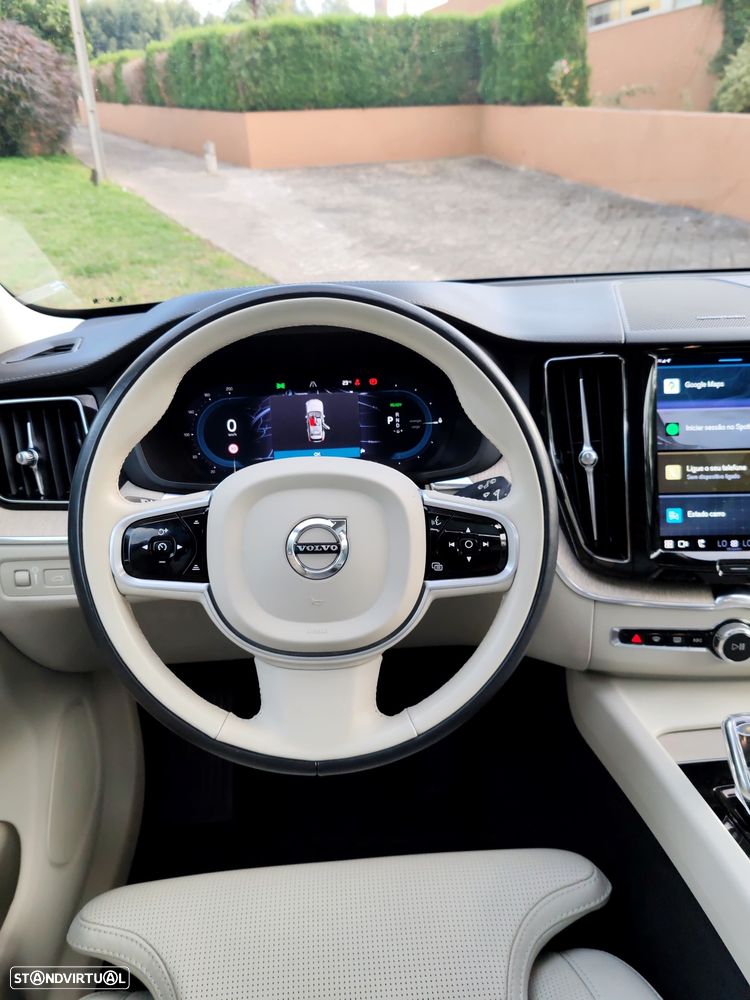 Volvo XC 60 2.0 T8 PHEV Inscription Expression AWD - 26