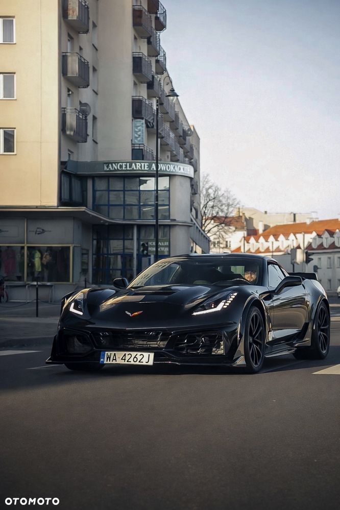 Chevrolet Corvette - 1