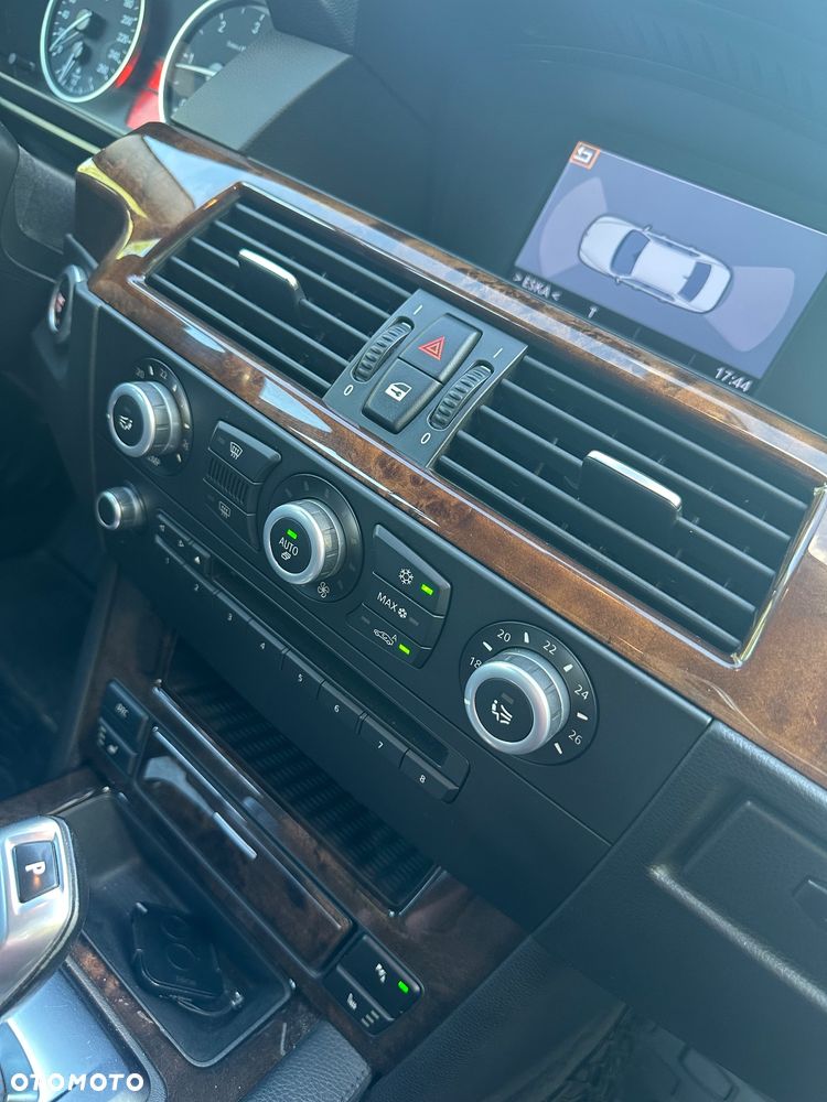 BMW Seria 5 - 24