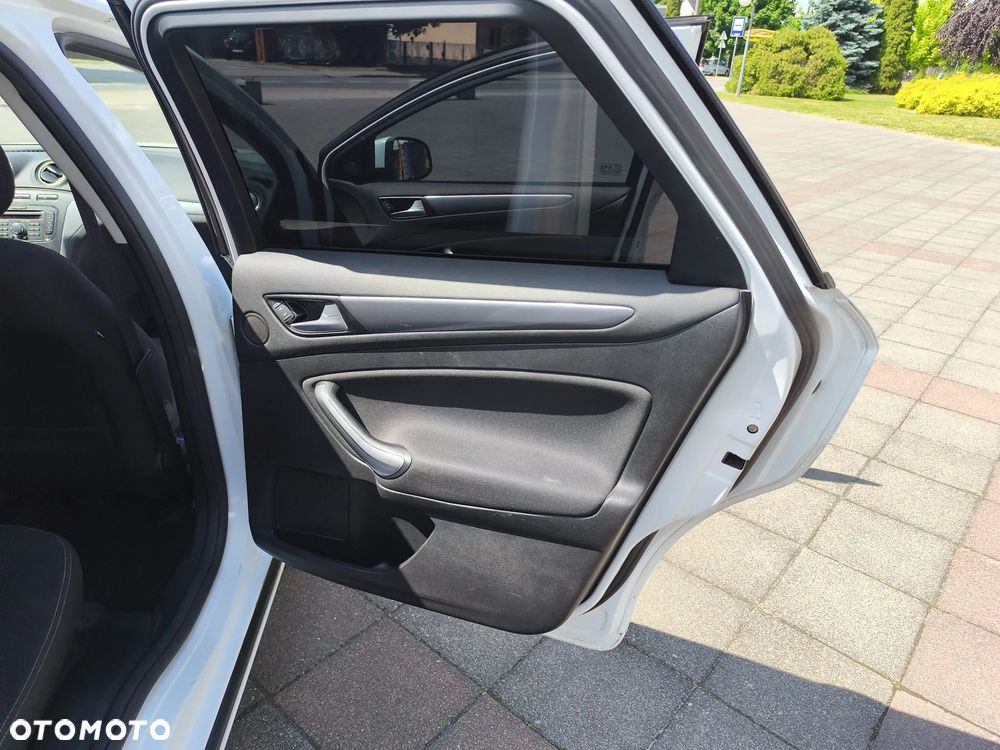 Ford Mondeo 1.6 Eco Boost Start-Stopp Ambiente - 4