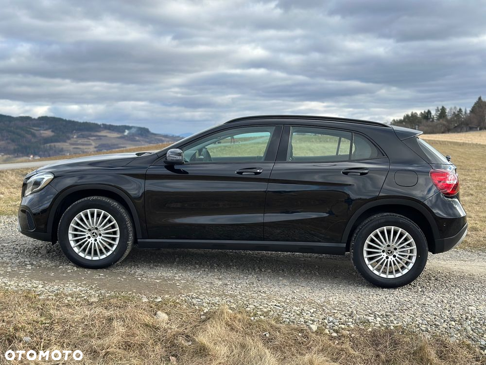Mercedes-Benz GLA 220 d 4-Matic Style - 13