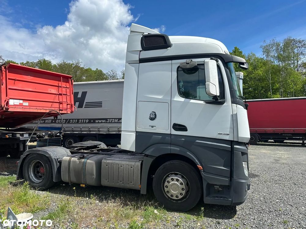 Mercedes-Benz ACTROS MP4 - 5