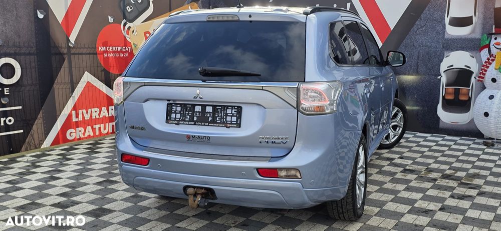 Mitsubishi Outlander - 6