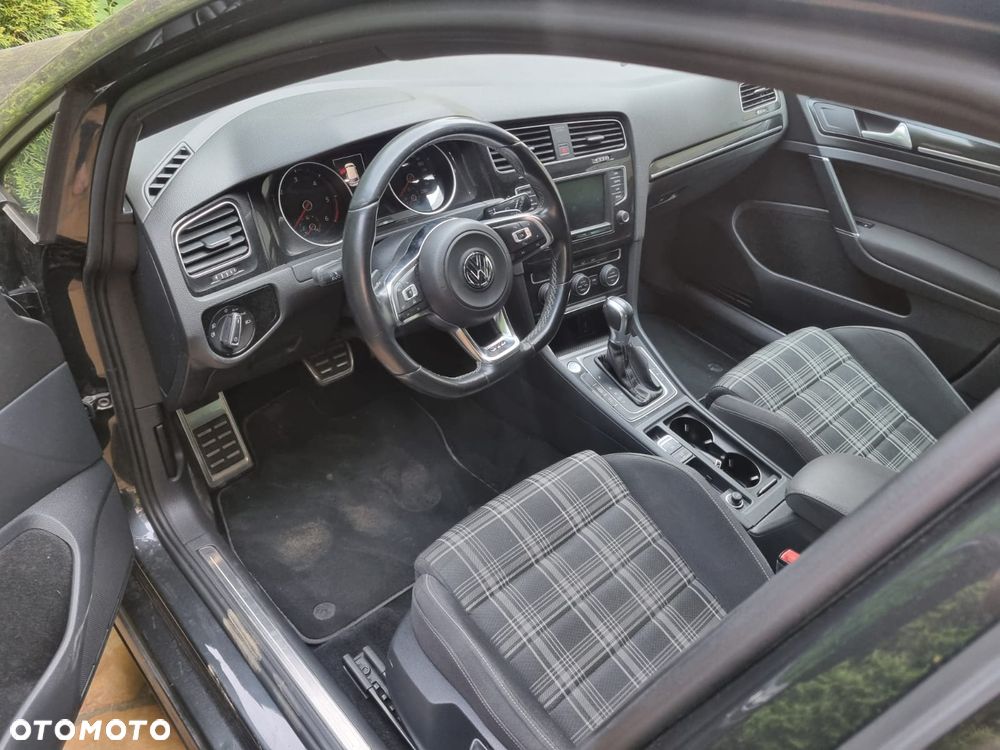 Volkswagen Golf GTD 2.0 TDI SCR DSG - 21