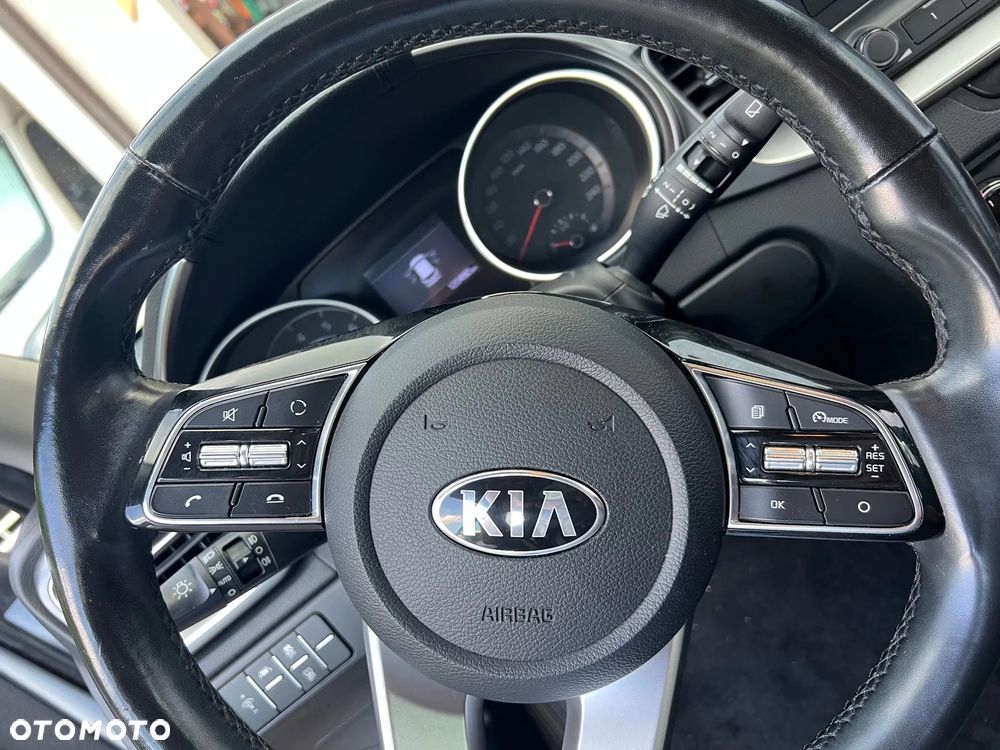 Kia Ceed 1.5 T-GDI Business Line - 16
