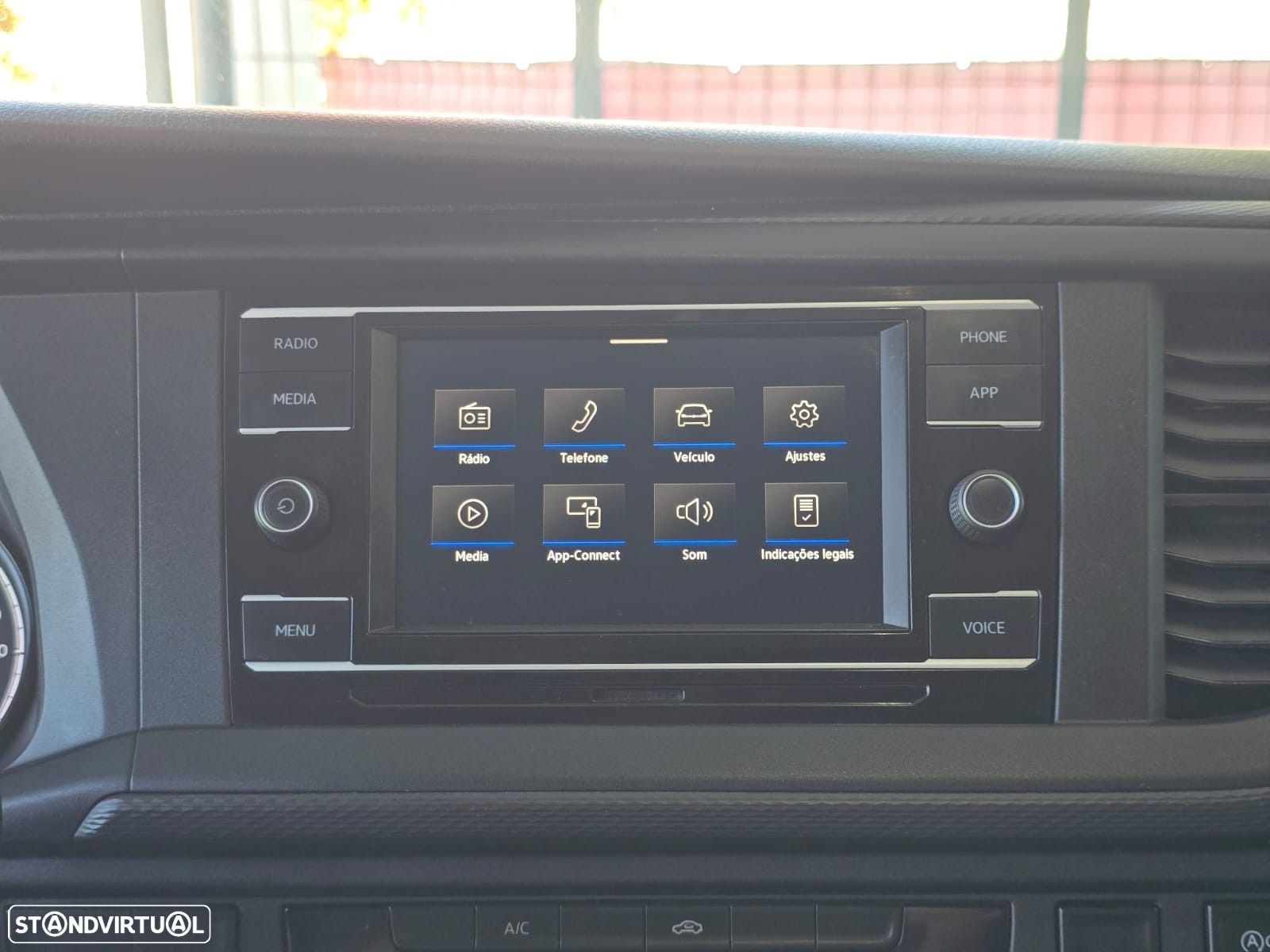 VW Transporter 2.0 TDI - 16