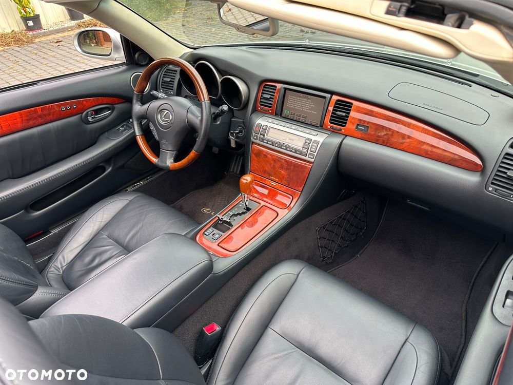 Lexus SC Prestige - 24