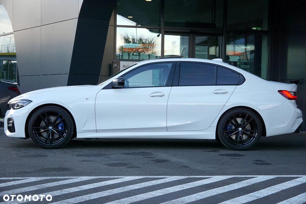 BMW Seria 3 330i xDrive M Sport sport - 4