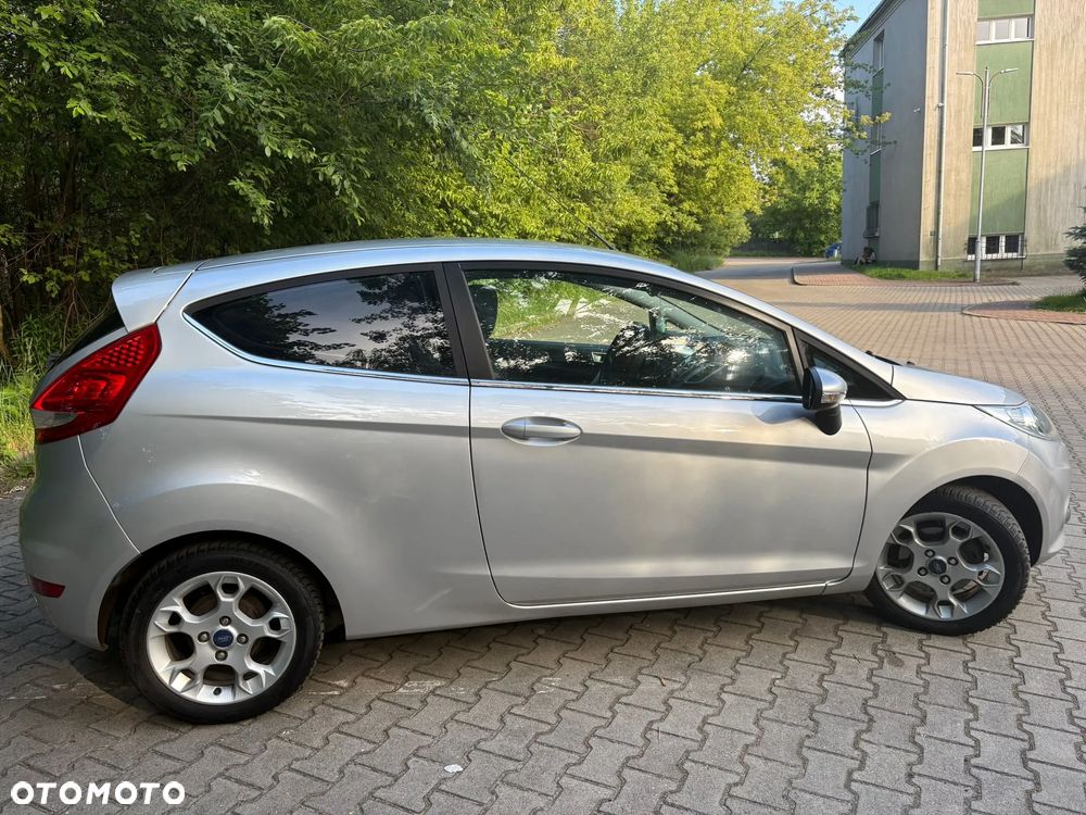 Ford Fiesta 1.4 Titanium - 8