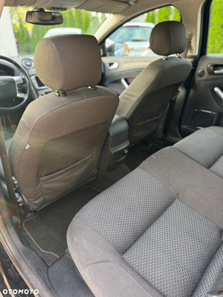 Ford Mondeo 2.0 TDCi Black Magic - 28