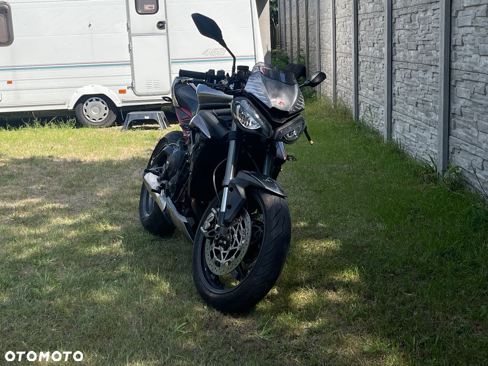 Triumph Street Triple - 2