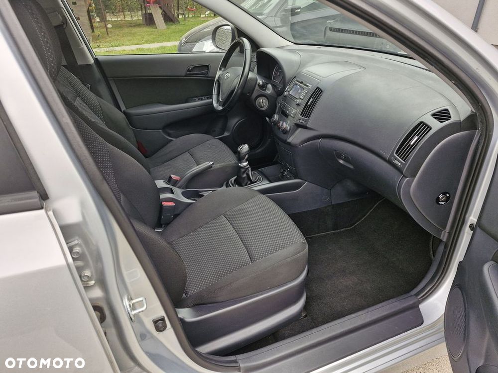 Hyundai i30 1.4 FIFA WM Edition - 14