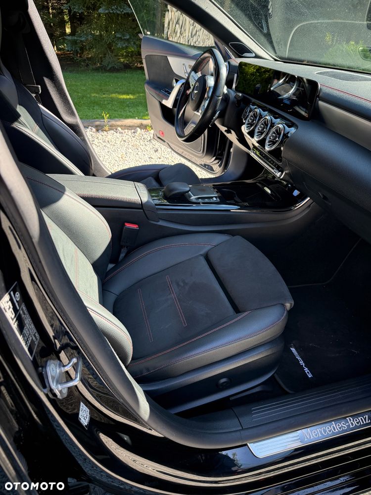 Mercedes-Benz CLA - 10